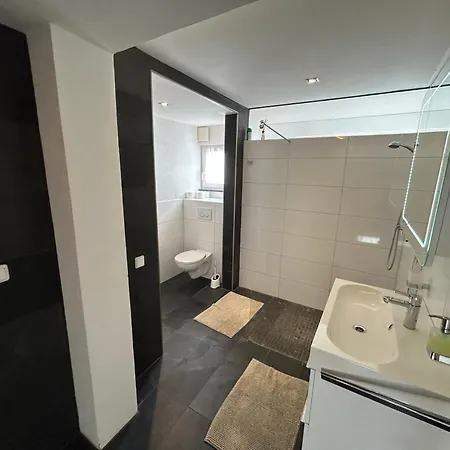 Exclusiv 3 Zi Waschmaschine Apartment Roedermark